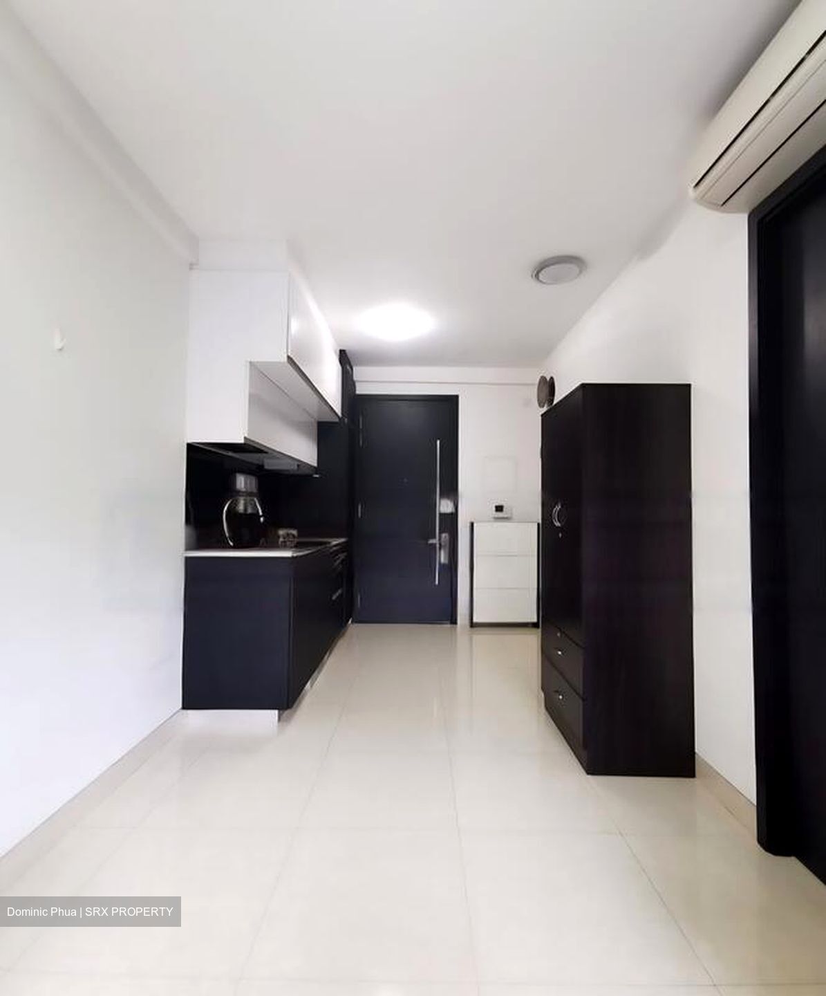 Centra Residence (D14), Apartment #464986381